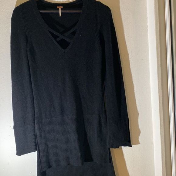 Like New Free People Black Criss Cross Tunic Boho Knit Sweater - Picture 5 of 9